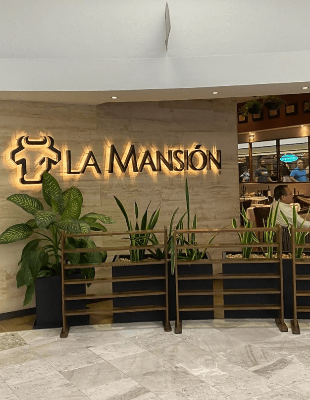 La Mansión Restaurant 3